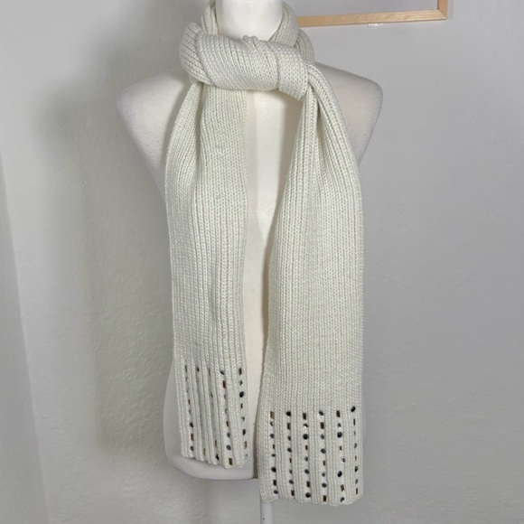 Y2k Bejeweled Knitted Scarf - Picture 3 of 4